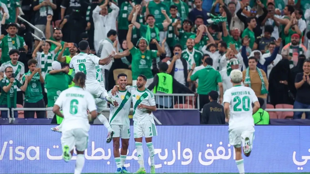 تردد القنوات الناقلة لمواجهة الأهلي وفيسيل كوبي في اللقاء المرتقب اليوم